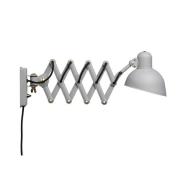 FRITZ HANSEN Kaiser idell 6718-W vegglampe med stikkontakt, grå