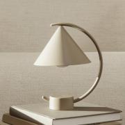 ferm LIVING LED oppladbar bordlampe Meridian, beige, dimbar