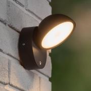 Finn LED-vegglampe, svart, IP54, dag/natt-sensor