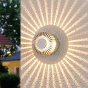 Aluminiumsgrå utevegglampe Lennias med LED-lys