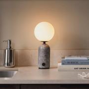 Globen Lighting batteridrevet bordlampe Torrano, marmorgrå