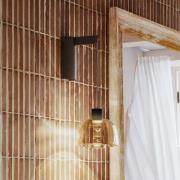 Bover LED-vegglampe Drep A/01, ravfarget, glass, 2700 K