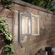 Lucande utendørs vegglampe Ferda, sensor, fatning nederst, grå