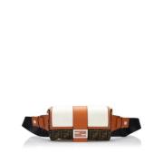 Pre-owned Brunt lerret Fendi belteveske