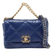 Pre-owned Bla skinn Chanel klaff veske