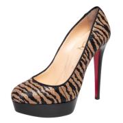 Pre-owned Beige Raffia Christian Louboutin Sandaler