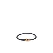 Ikonisk Skull Charm Slip-On Armbånd