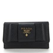 Pre-owned Leather wallets