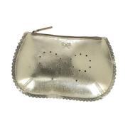 Pre-owned Leather clutches