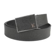 Pre-owned Leather belts