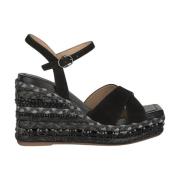 Rhinestone Kile Sandal med Flettet Detalj