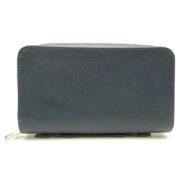 Pre-owned Leather pouches