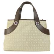 Pre-owned Fabric handbags