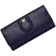 Pre-owned Leather wallets