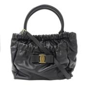 Pre-owned Leather handbags