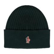 Ribbet ull beanie med logo patch