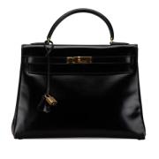 Pre-owned Leather handbags