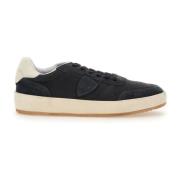 Svarte Sneakers Paris Stil