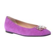 Ballerina pump in purple suede