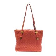 Pre-owned Leather handbags