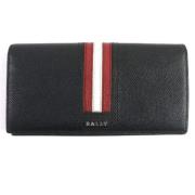 Pre-owned Leather wallets