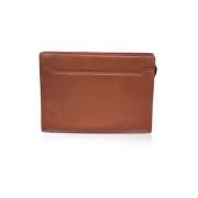 Pre-owned Leather clutches