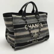 Pre-owned Canvas chanel-bags