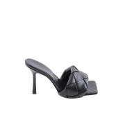 Pre-owned Leather heels