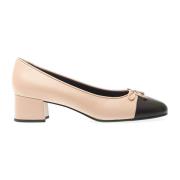 Beige Svarte Pumps Elegant Stil