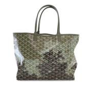 Pre-owned Fabric handbags