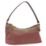 Pre-owned Nylon handbags