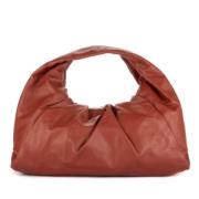 Pre-owned Leather handbags