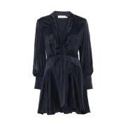 Navy Blue V-Hals Kjole med Shawl Revers