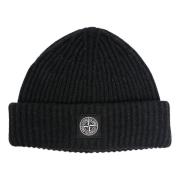 Grå Ribbestrikket Beanie med Logopatch