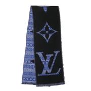 Pre-owned Wool scarves