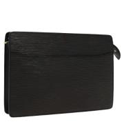 Pre-owned Leather clutches