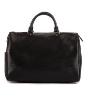 Pre-owned Leather handbags