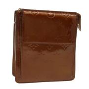 Pre-owned Leather pouches