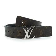 Pre-owned Leather belts