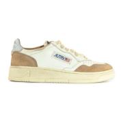 Vintage Beige Sneakers med Semsket Detalj