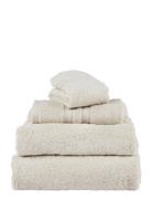 Fontana Towel Organic Home Textiles Bathroom Textiles Towels Cream Mil...